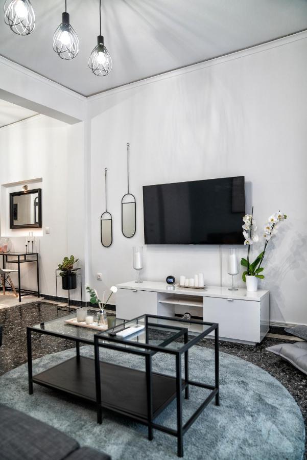 Lux Apartment Near Acropolis! In The Heart Of Атина Екстериор снимка