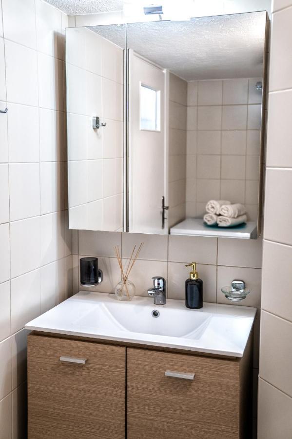 Lux Apartment Near Acropolis! In The Heart Of Атина Екстериор снимка